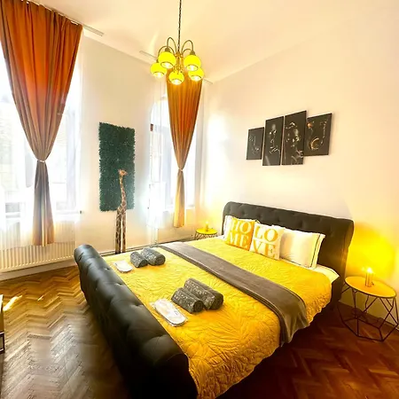 Stay Inn Central Brasov-3